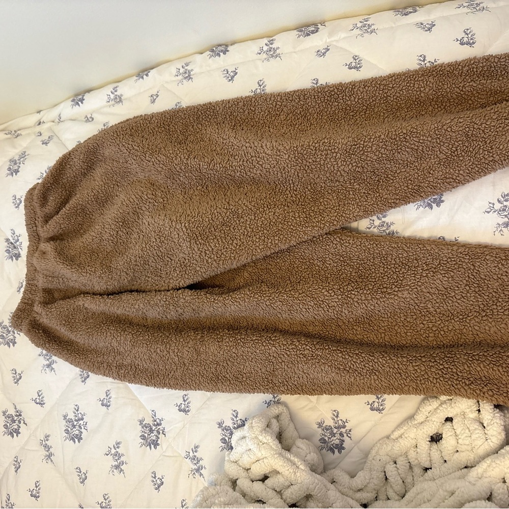 Cozy Brown Sherpa Joggers